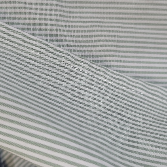 Dockers Short Sleeve Button Down Green White Collared Shirt - Picture 3 of 7